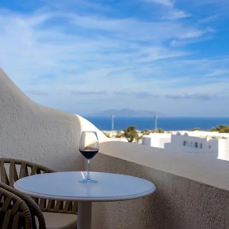 Astir Thira 2*